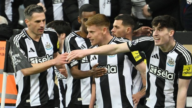 Αγγλία: Πέρασε τρίτη η Νιούκαστλ, 5-0 την Κρίσταλ Πάλας