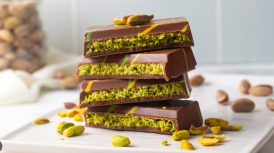 Dubai Chocolate: Πώς μία συνταγή προκάλεσε παγκόσμια έλλειψη στο φιστίκι