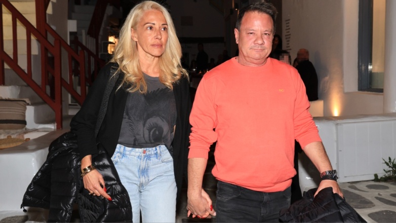 Απόστολος Λύτρας – Δώρα Παπαδοπούλου: Πασχαλινές διακοπές στη Μύκονο μετά την πρόταση γάμου – Χέρι-χέρι στα σοκάκια του νησιού