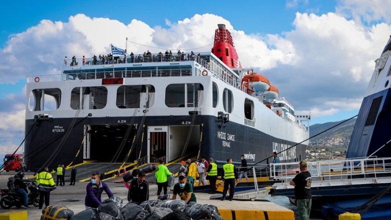 Προσπάθησε να μεταφέρει 8,5 κιλά χασίς και 1 κιλό κοκαΐνη με το πλοίο της γραμμής