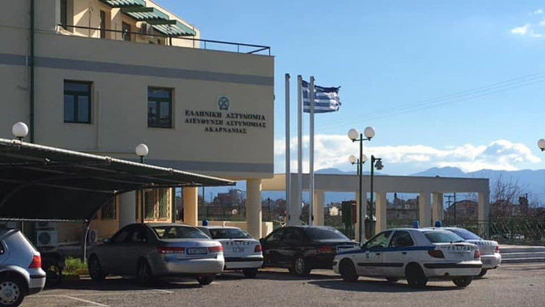 Αγρίνιο: Το έσκασαν από τα Κρατητήρια δύο νεαροί που είχαν συλληφθεί για απόπειρα ληστείας