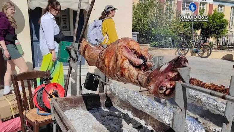 Ναύπλιο: Παράδοση και ιστορία σε Πασχαλινή ατμόσφαιρα για ξένους και Έλληνες επισκέπτες