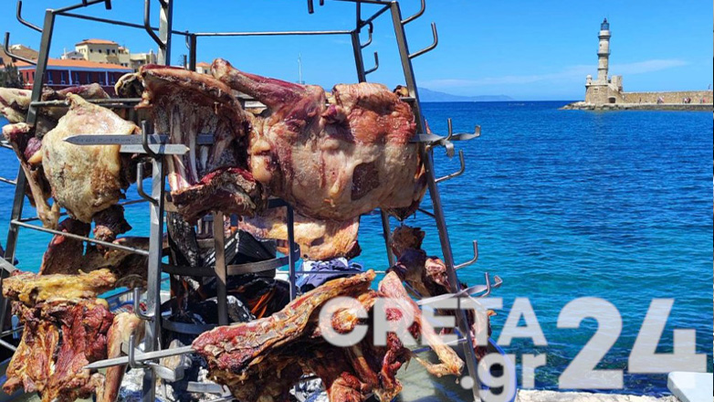 Βγήκαν οι σούβλες στο Ενετικό Λιμάνι των Χανίων