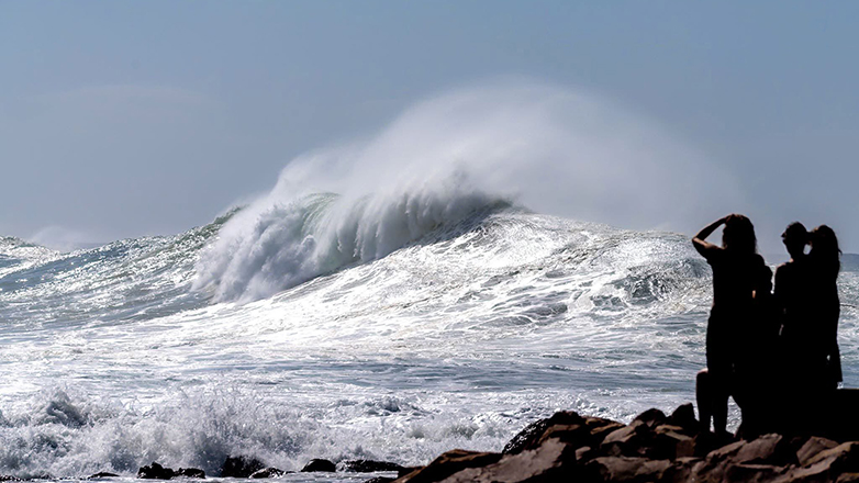 Αυστραλία: Έξι νεκροί από γιγαντιαία κύματα ύψους 4 μέτρων