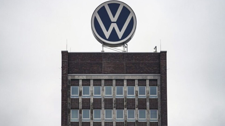 Η Volkswagen μεταφέρει μέρος της παραγωγής της στις ΗΠΑ για να γλιτώσει τους δασμούς του Τραμπ