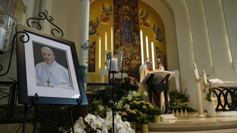 ΗΠΑ: Μεσίστιες οι σημαίες σε ένδειξη πένθους για τον πάπα Φραγκίσκο