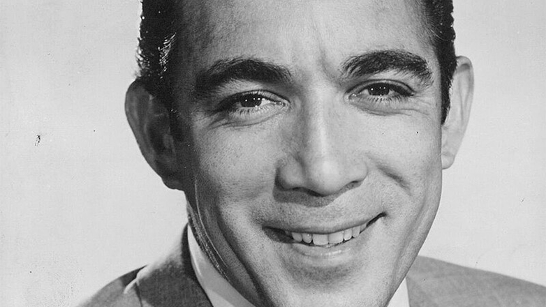 Άντονι Κουίν: Ο εκρηκτικός σταρ με το τρανταχτό γέλιο – ο «Ζορμπάς» όπως θέλουμε να τον θυμόμαστε