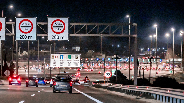 Συνεχίζεται η επιστροφή των εκδρομέων του Πάσχα – Ομαλοποιήθηκε η κίνηση στην Αθηνών-Κορίνθου