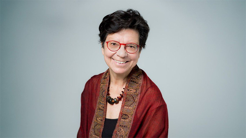 Μαρία Ευθυμίου: «Είμαστε λαός που ακόμα κρατάει μέσα του τη φλόγα της φιλομάθειας»