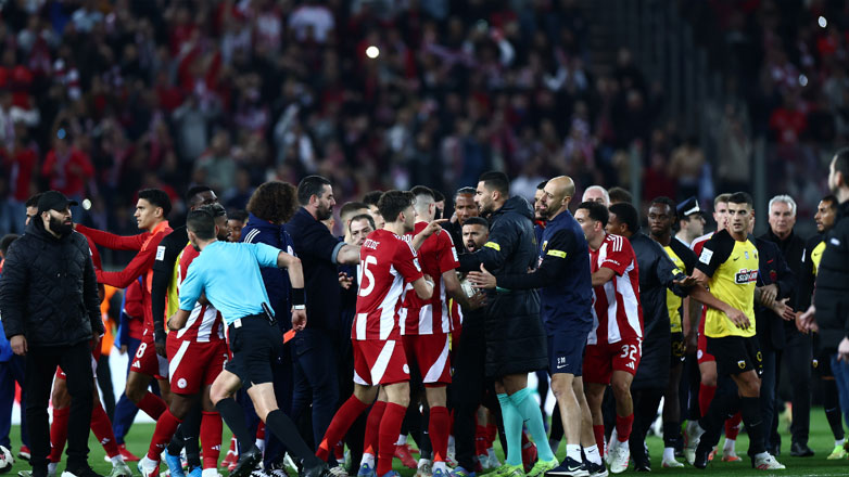 ΔΕΑΒ: Πρόστιμα σε ΑΕΚ, Ολυμπιακό και παίκτες, απαλλάχθηκε ο Αλμέιδα