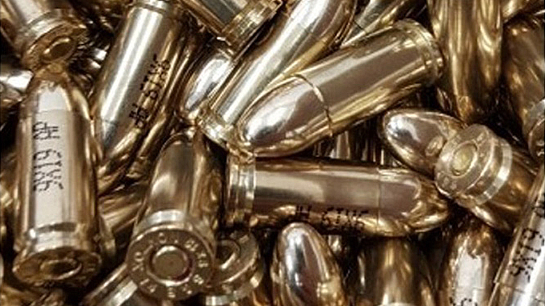 Ισπανία: Tριγμοί στον κυβερνητικό συνασπισμό από ένα συμβόλαιο αγοράς πυρομαχικών από ισραηλινή εταιρεία