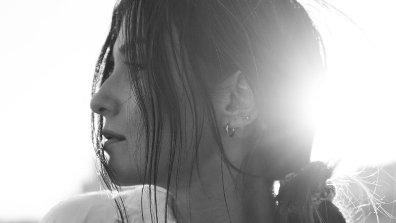 Μάγδα Βαρούχα και Pink Noisy έδωσαν νέα πνοή στο διαχρονικό τραγούδι «Μεσοπέλαγα αρμενίζω»