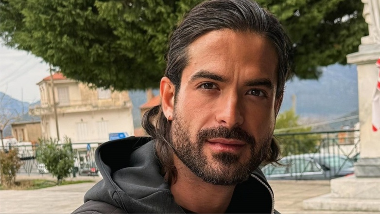 Άρης Μουγκοπέτρος: Παραδόθηκε στις Αρχές ο άνδρας που του έδωσε την κροτίδα – «Τον κατέστρεψε τον άνθρωπο»