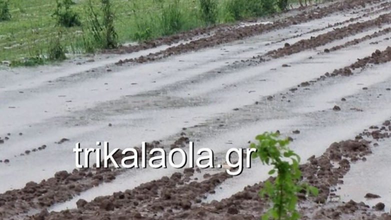 Έντονη βροχόπτωση και χαλάζι στα Τρίκαλα