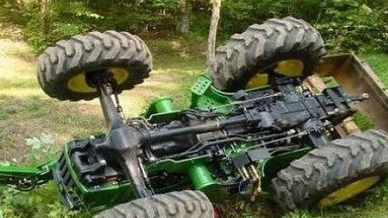 Θεσσαλονίκη: Ηλικιωμένος καταπλακώθηκε από τρακτέρ