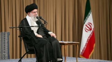 Ιράν: Ο Ανώτατος Ηγέτης διέταξε «εμπεριστατωμένη έρευνα» για τα αίτια της έκρηξης στο λιμάνι Μπαντάρ Αμπάς