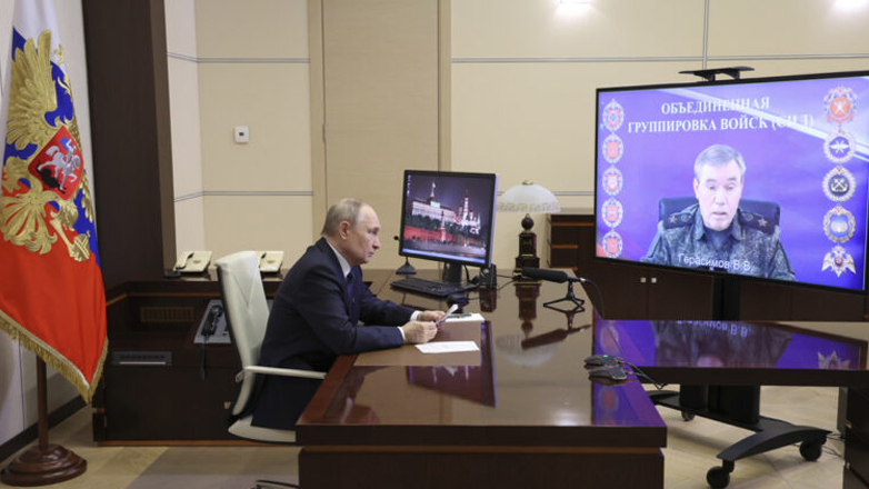 Ο Πούτιν συγχαίρει τους διοικητές για την ανακατάληψη του Κουρσκ