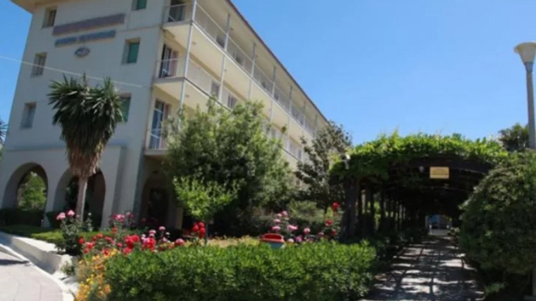 Πάτρα: Κουκουλοφόροι μπήκαν στο Κωνσταντοπούλειο