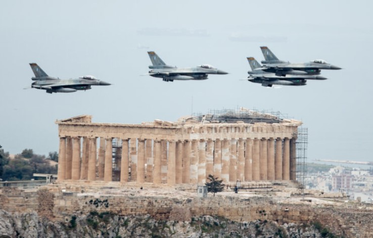 Αμυντικές δαπάνες: Η Ελλάδα ζητά ρήτρα διαφυγής