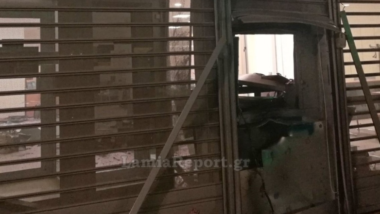 Ανατίναξαν ΑΤΜ και πήραν 90.000 ευρώ