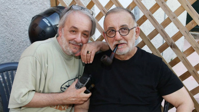 Ανδρέας Μικρούτσικος: Συγκινεί για τον αδελφό του, Θάνο Μικρούτσικο – «Με προστάτευε πάντα, δεν είχα ούτε ευρώ να ζήσω, τα ανέλαβε όλα»