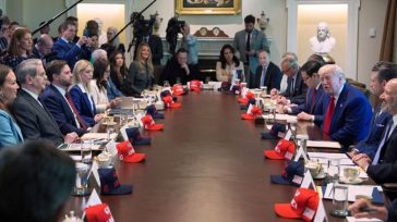 Τραμπ: «Δεν θέλω να υποφέρει η Κίνα από τους δασμούς»