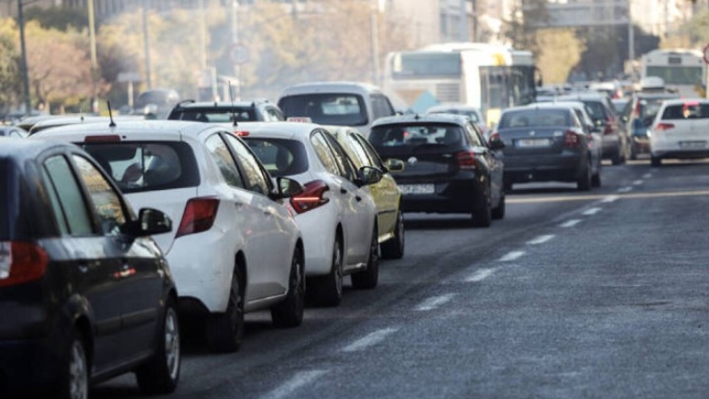 Καραμπόλα με πέντε αυτοκίνητα στην Κηφισίας