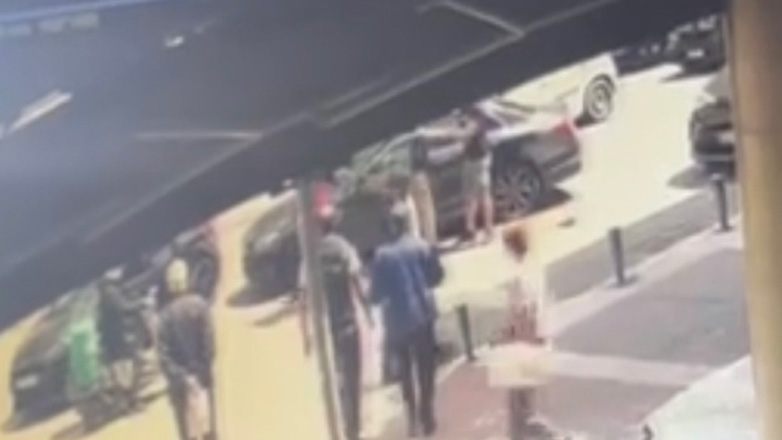 Θεσσαλονίκη: Ξυλοκόπησαν 36χρονο γιατρό μπροστά στον τρίχρονο γιο του