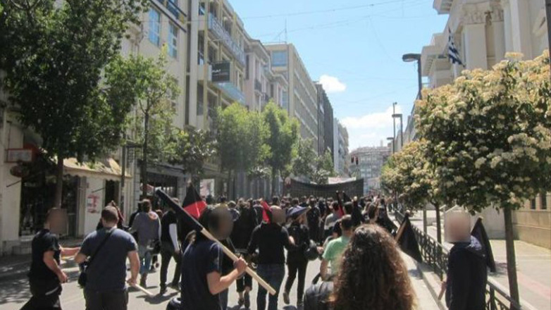 Πάτρα: Άντιεξουσιαστές έκλεισαν κεντρικό δρόμο