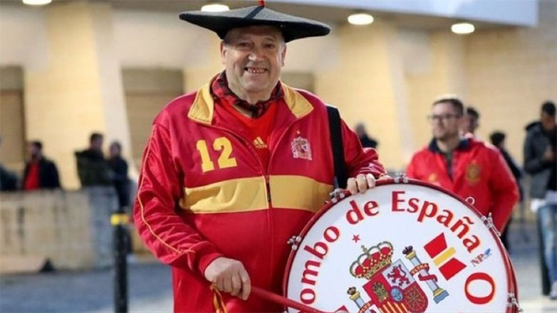 Πέθανε ο Μανόλο: O εμβληματικός Ισπανός φίλαθλος με το χαρακτηριστικό τύμπανο
