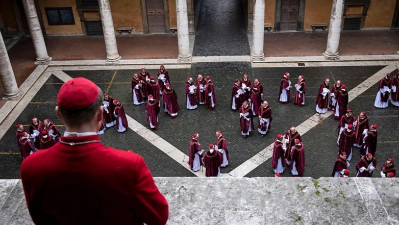 Γιατί οι καρδινάλιοι δεν τρώνε ραβιόλια ή κοτόπουλο στο Κονκλάβιο