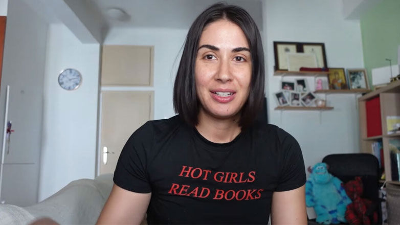 Έλενα Κρεμλίδου: «Λύγισε» για την υπόθεση με τις απαγορευμένες φωτογραφίες της – «Έχω ήδη πονέσει»