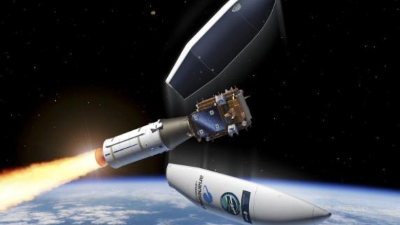 Σοβιετικός δορυφόρος κατευθύνεται με μεγάλη ταχύτητα προς τη Γη