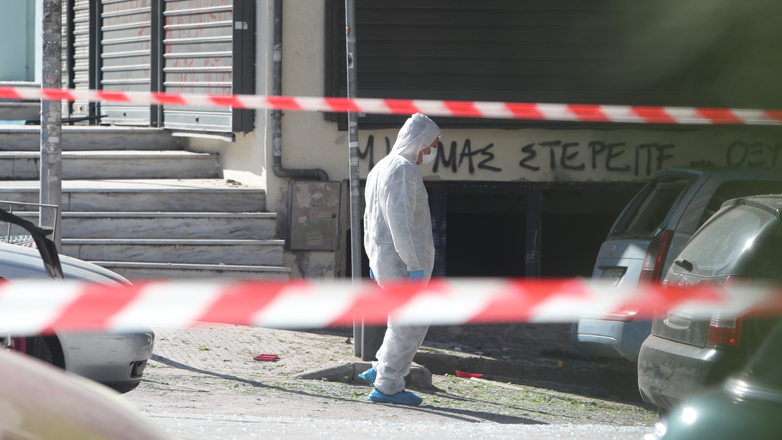 Θεσσαλονίκη: Αναζητείται ο ενοικιαστής του διαμερίσματος – Μυστήριο ο κατασκευαστής της βόμβας