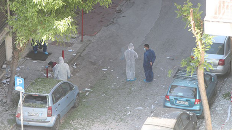 Φονική έκρηξη στη Θεσσαλονίκη : Άφαντος ο ενοικιαστής