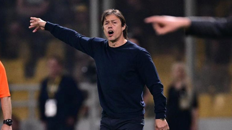 Αλμέιδα: «Η ερώτηση δεν είναι για μένα – Θέλω να μου μιλήσουν ευθέως»