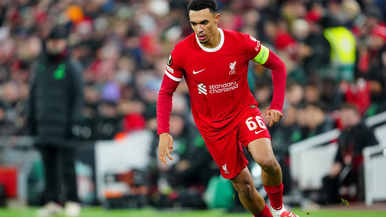 Ο Αλεξάντερ Άρνολντ λέει «αντίο» στη Λίβερπουλ μετά από 20χρόνια και οδεύει προς Ρεάλ