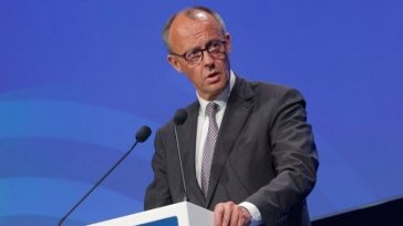 Μερτς: Πιθανή η απαγόρευση της ΑfD