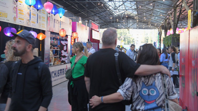 Athens Street Food Festival: Οι foodies δοκιμάζονται στα πιο απολαυστικά challenges φαγητού