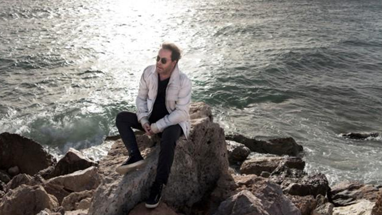 Γιάννης Πάριος: Νέος δίσκος με άρωμα Ελλάδας – Μπήκε στο στούντιο για «Τα Θαλασσινά»