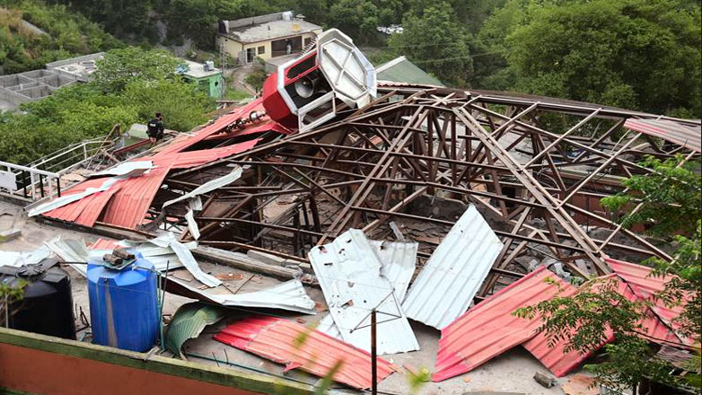 Ο πρωθυπουργός του Πακιστάν εξουσιοδότησε τις ένοπλες δυνάμεις να αναλάβουν «αντίστοιχη δράση» με αυτή της Ινδίας
