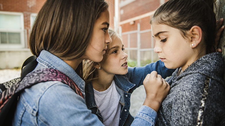 Θεσσαλονίκη: Ανήλικες χτύπησαν 14χρονη τραβώντας σε βίντεο την επίθεση