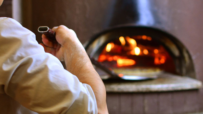 ΑΑΔΕ: Λουκέτο 10 ημερών σε πιτσαρία επειδή ξήλωσε τη σήμανση κατά της φοροδιαφυγής