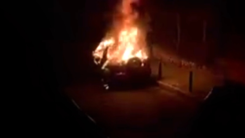 Βίντεο – ντοκουμέντο με το φλεγόμενο τζιπ στο Μετς