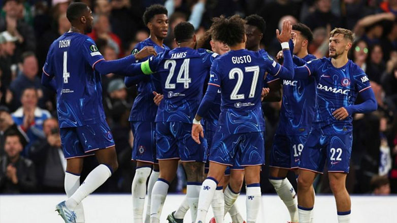 Conference League: «Σβηστά» στον 8ο τελικό της η Τσέλσι, 1-0 τη Τζουργκάρντεν