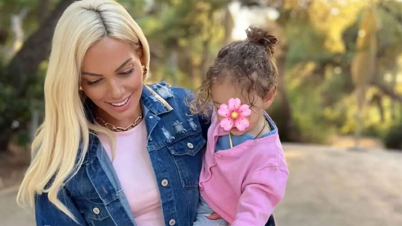 Ιωάννα Μαλέσκου: Η κόρη της έγινε 2 ετών – Το ροζ πάρτι στη φύση