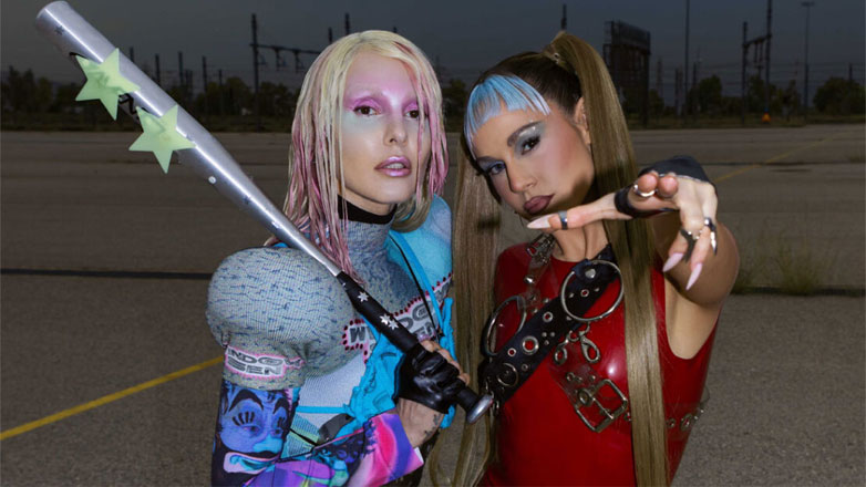 Τάμτα & Lila μεταμορφώνονται σε super ηρωίδες στο νέο τους video clip