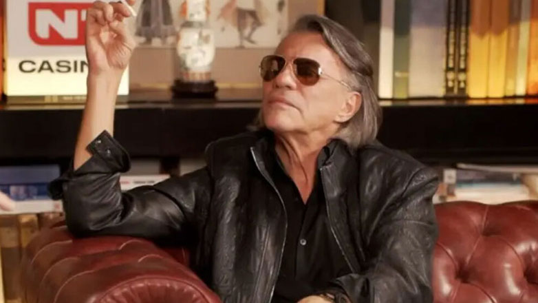 Ηλίας Ψινάκης: Αποκάλυψε τα υπέρογκα πρόστιμα που πλήρωνε ο Κοντομηνάς για τα… γαλλικά του στον αέρα