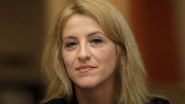 Ρ. Δούρου: Με τι διαφωνεί ο κ. Μητσοτάκης στην κοινή δήλωση των επτά πρωθυπουργών για την Παλαιστίνη;