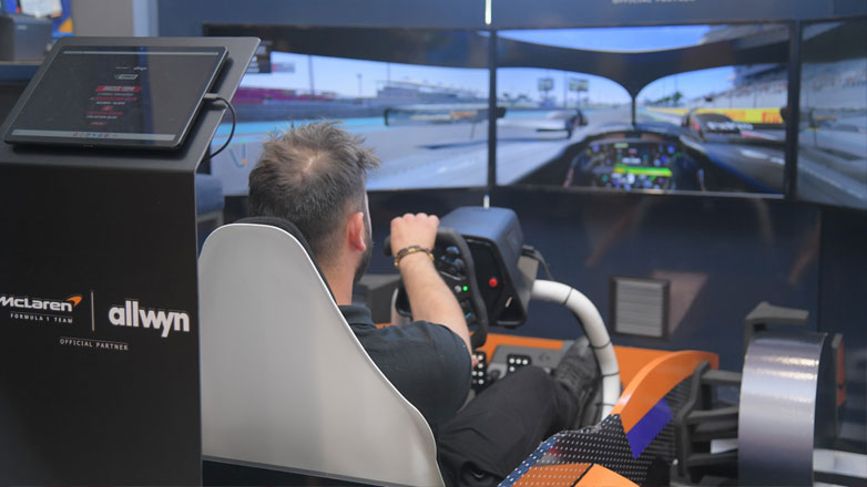 Ραντεβού σε ένα κατάστημα ΟΠΑΠ για μια αυθεντική εμπειρία Formula 1